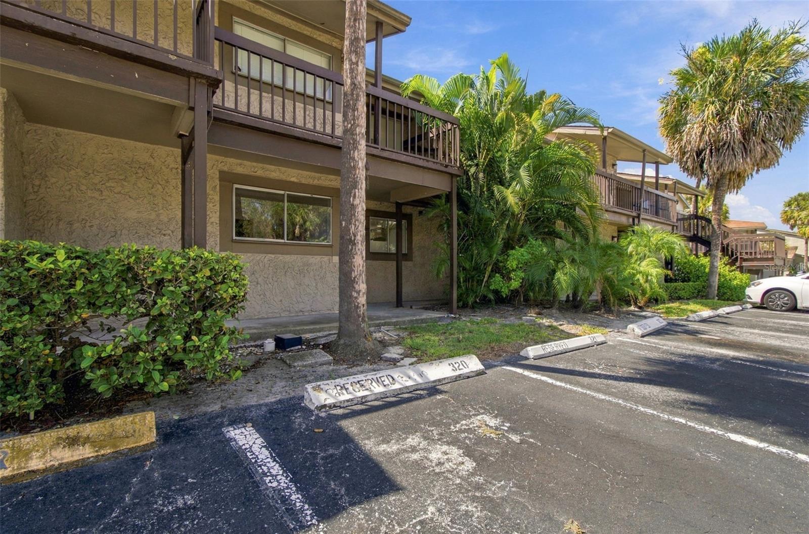 6340 NEWTOWN CIR #40A4