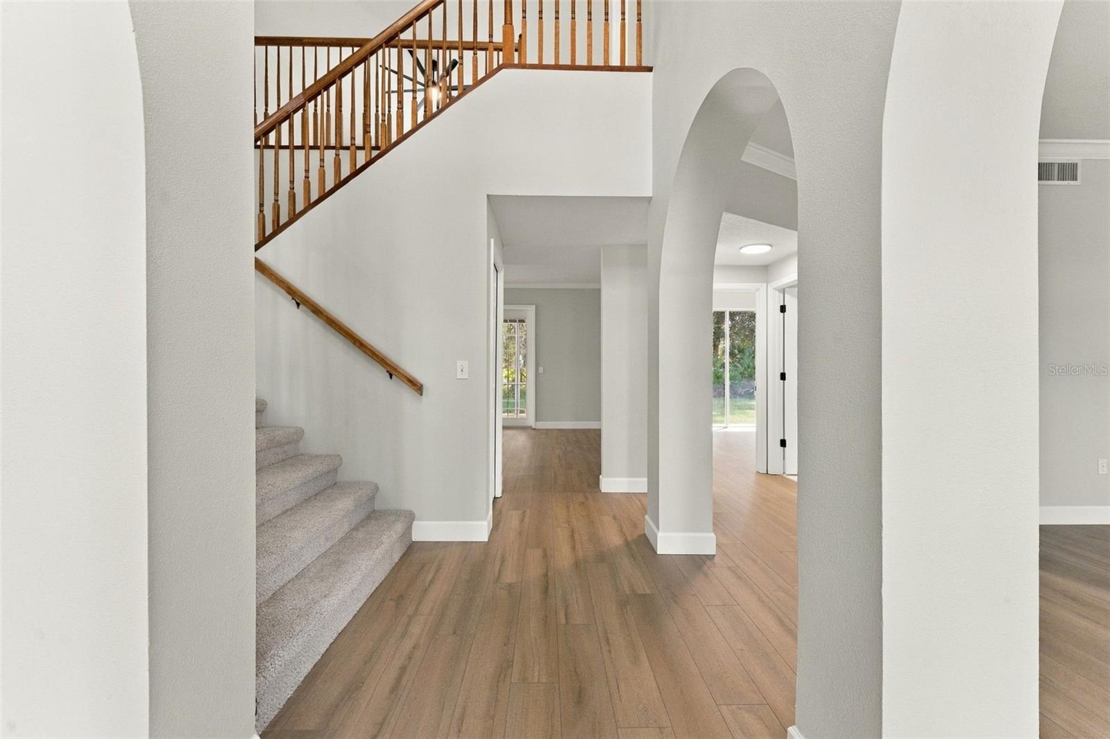 10102 VISTA POINTE DR