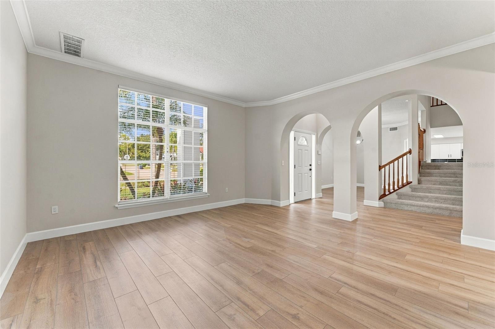 10102 VISTA POINTE DR