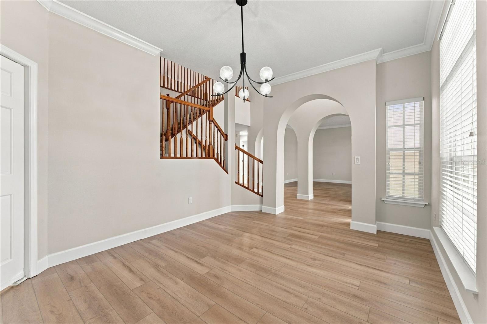 10102 VISTA POINTE DR