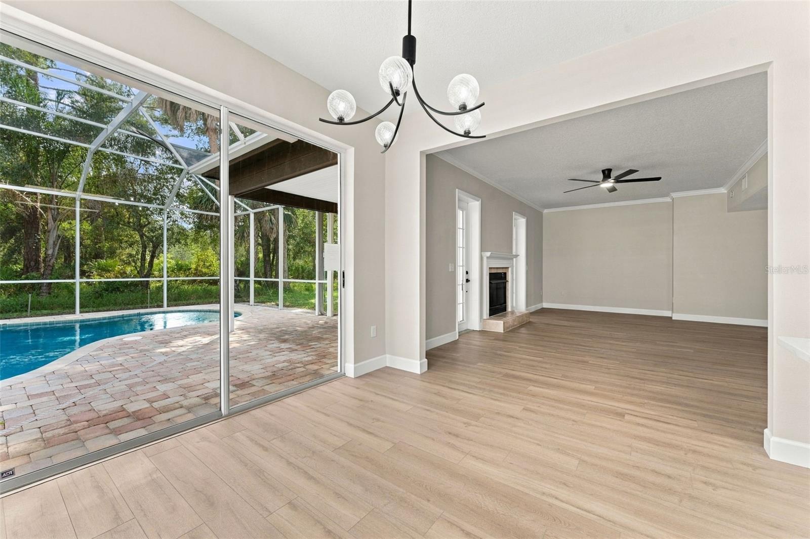 10102 VISTA POINTE DR