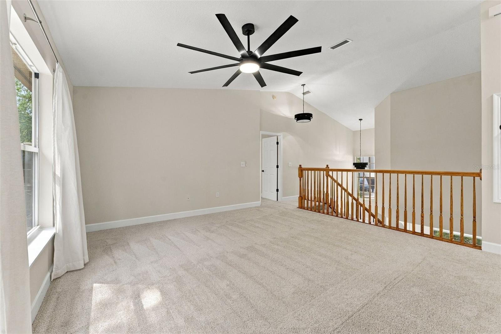 10102 VISTA POINTE DR