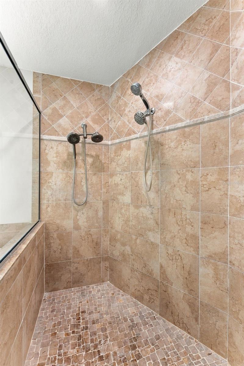 10102 VISTA POINTE DR