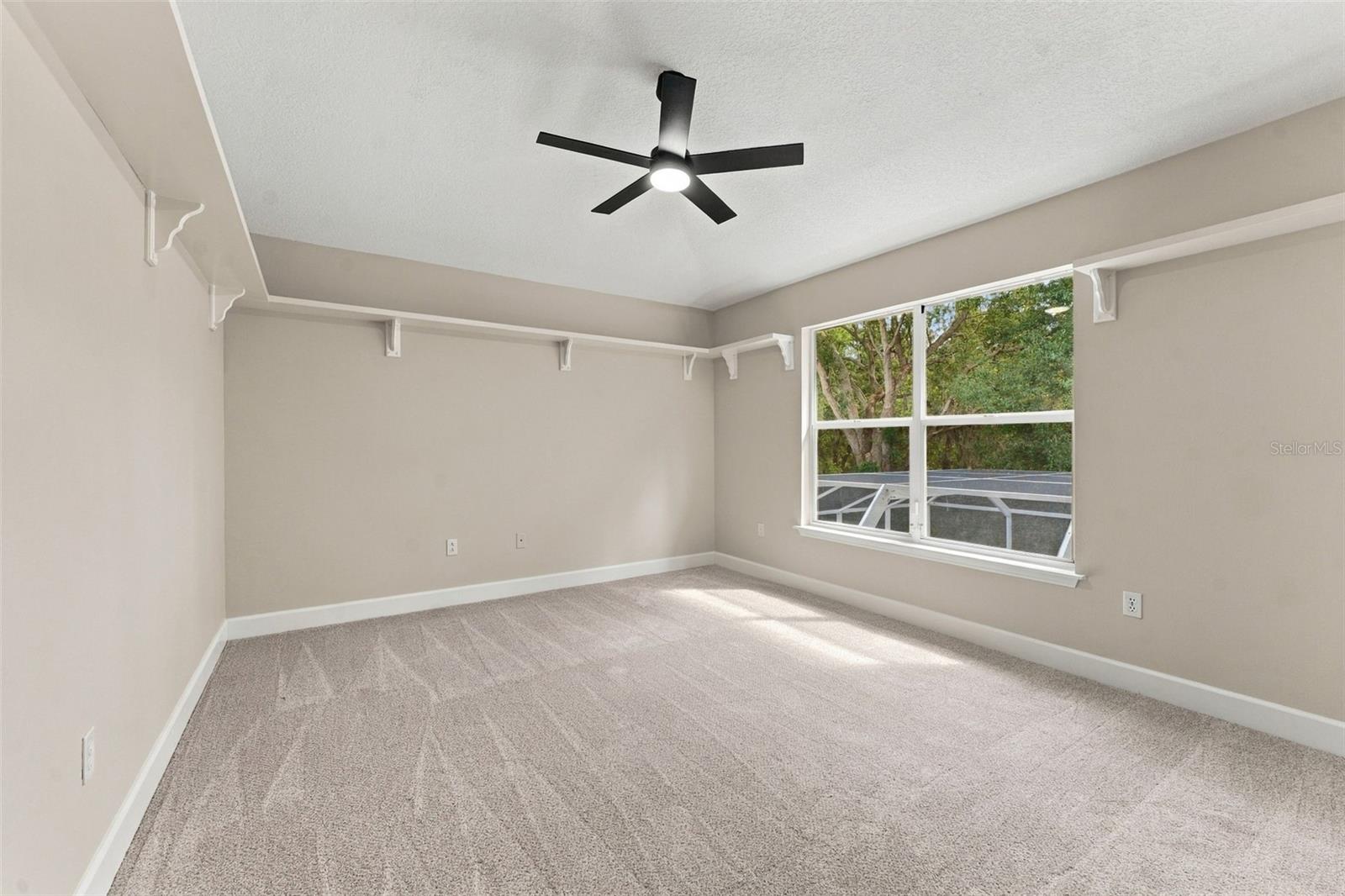 10102 VISTA POINTE DR
