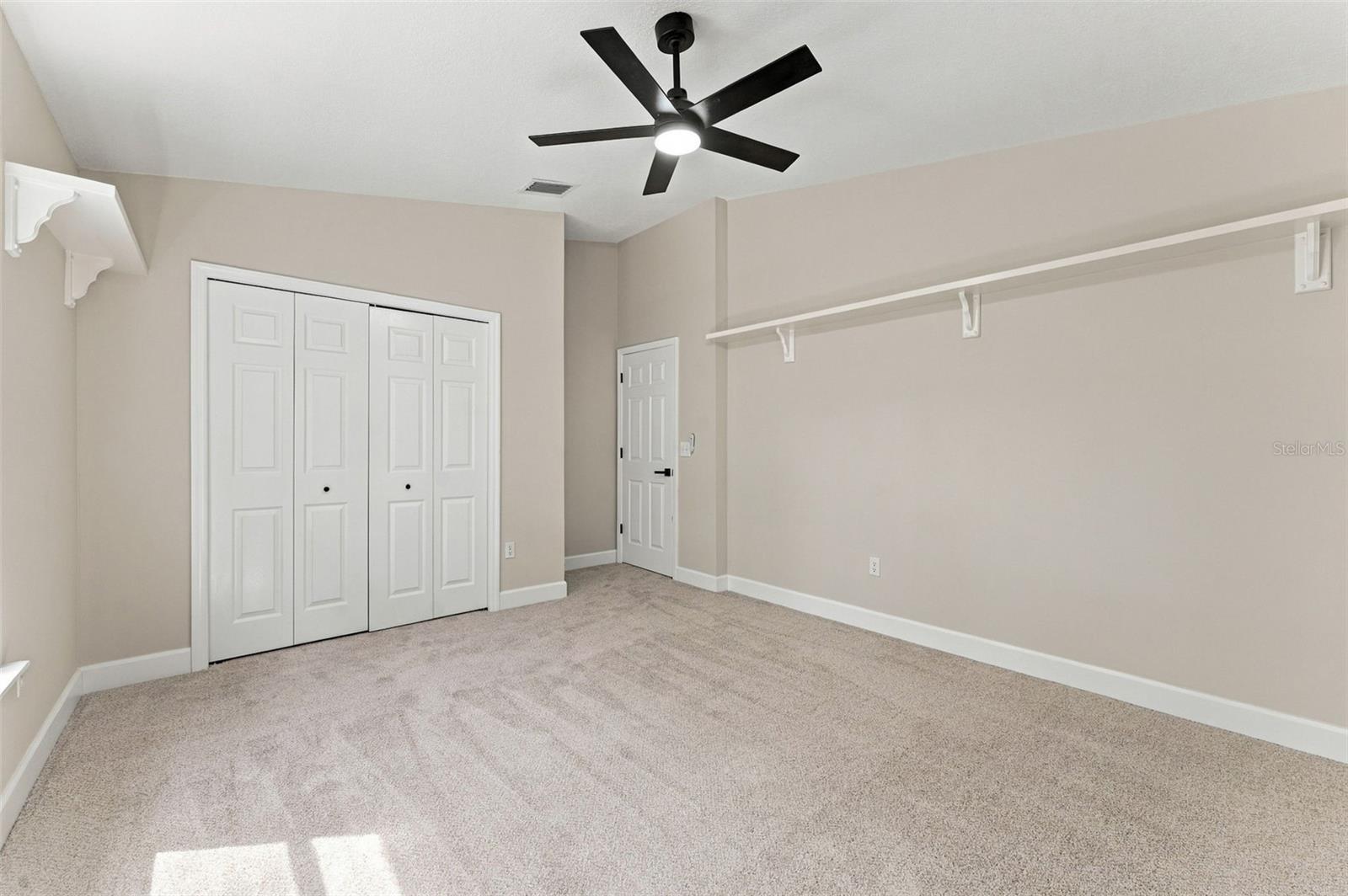 10102 VISTA POINTE DR