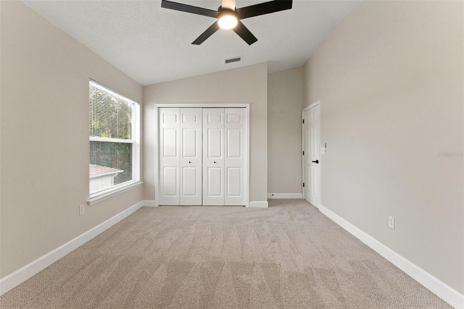 10102 VISTA POINTE DR