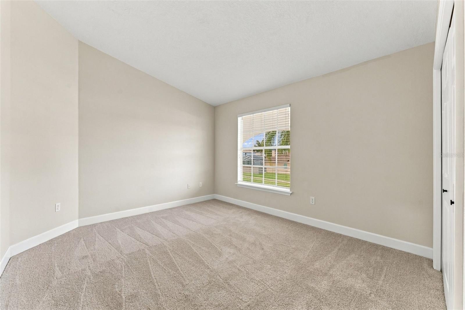 10102 VISTA POINTE DR