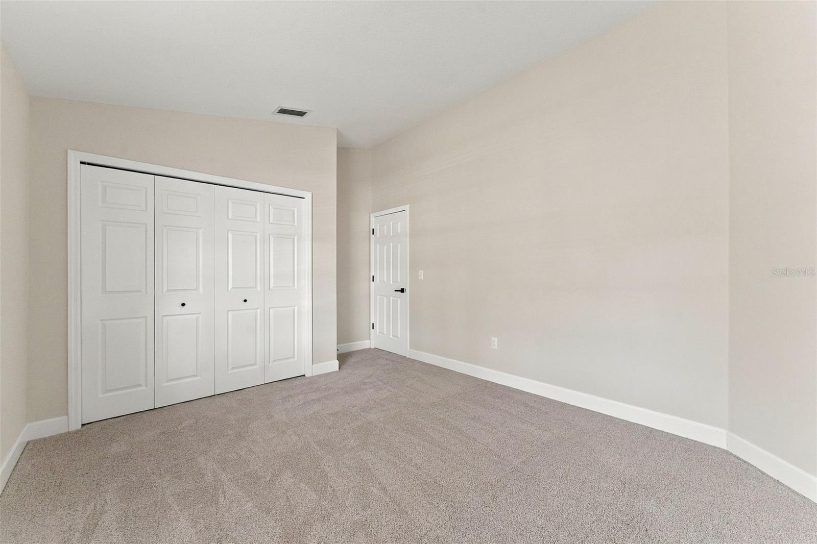 10102 VISTA POINTE DR