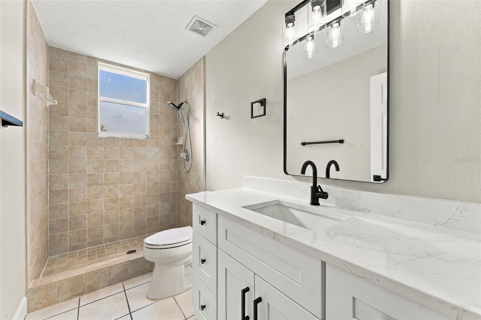 10102 VISTA POINTE DR