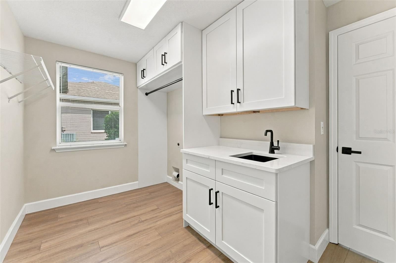 10102 VISTA POINTE DR