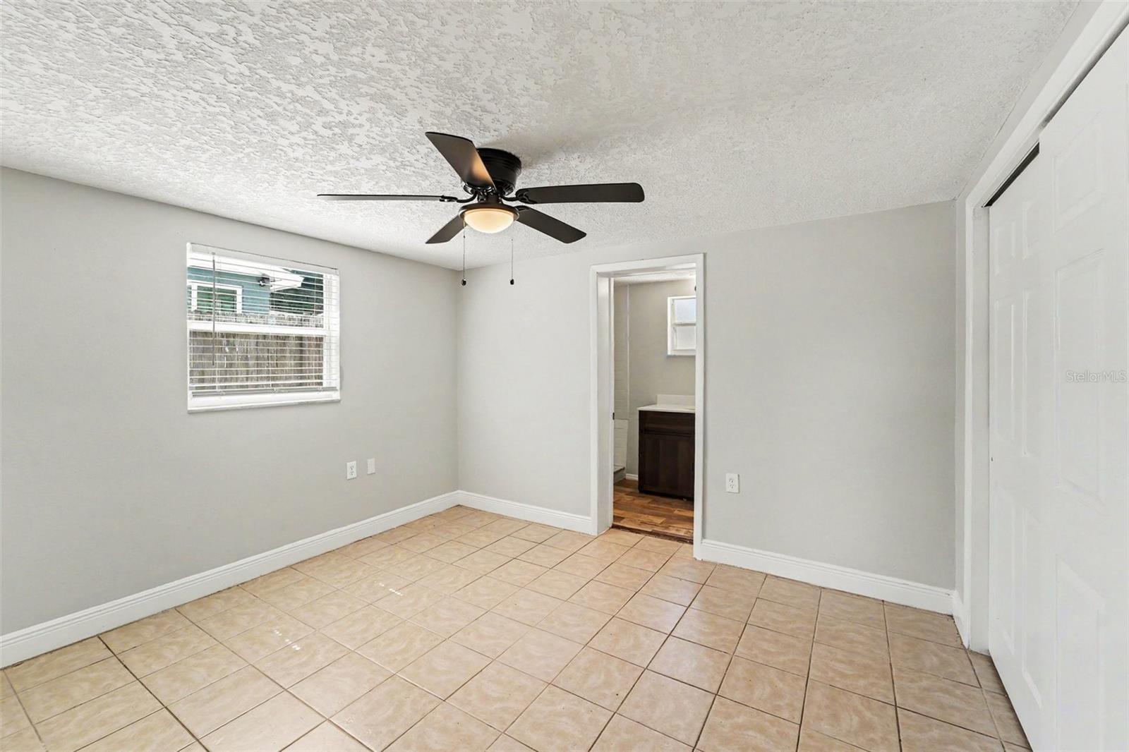 1539 PLUM TREE RD