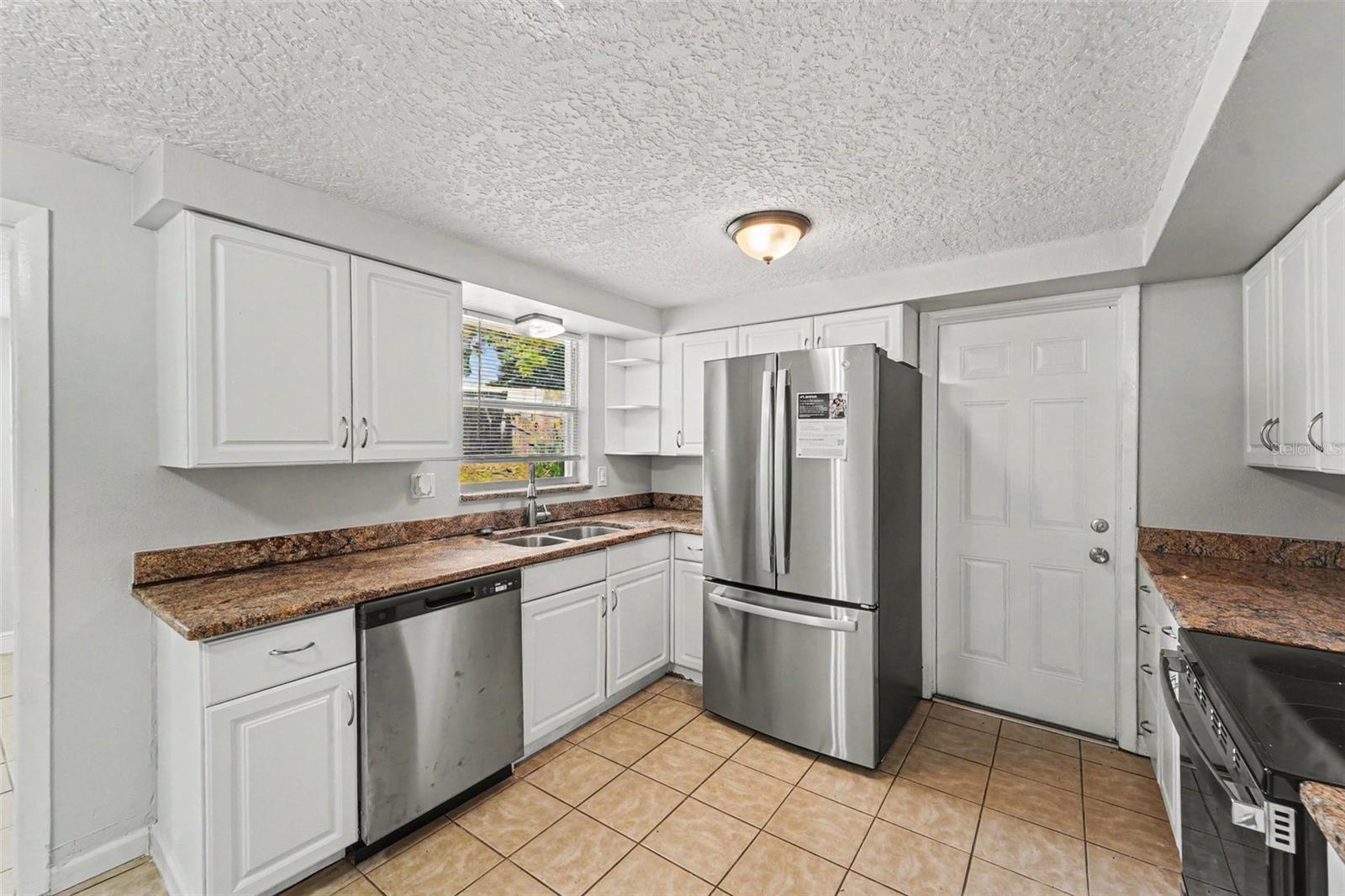 1539 PLUM TREE RD