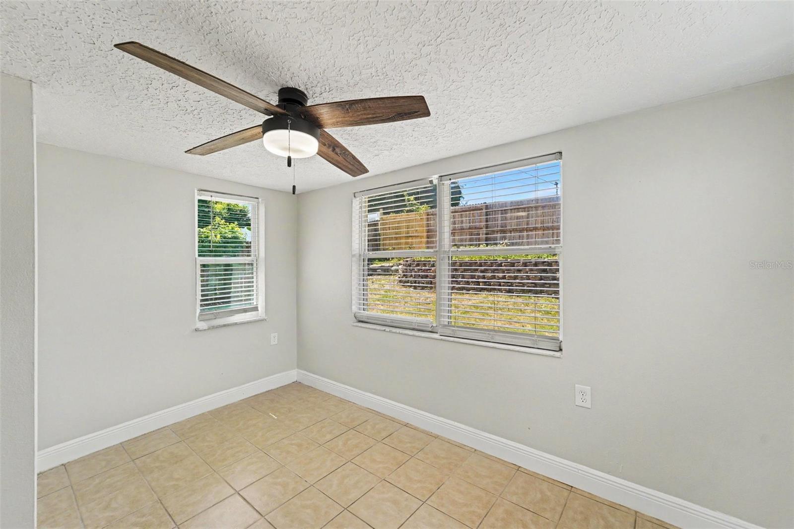 1539 PLUM TREE RD