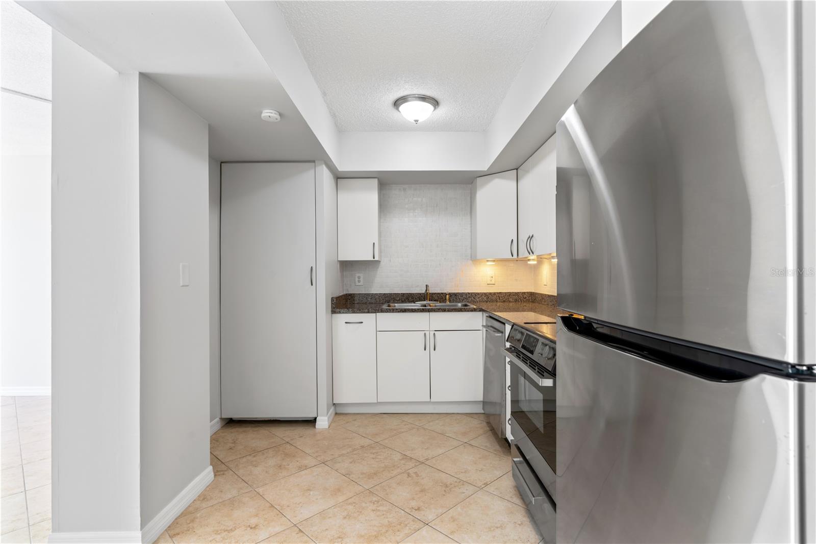2401 BAYSHORE BLVD #212