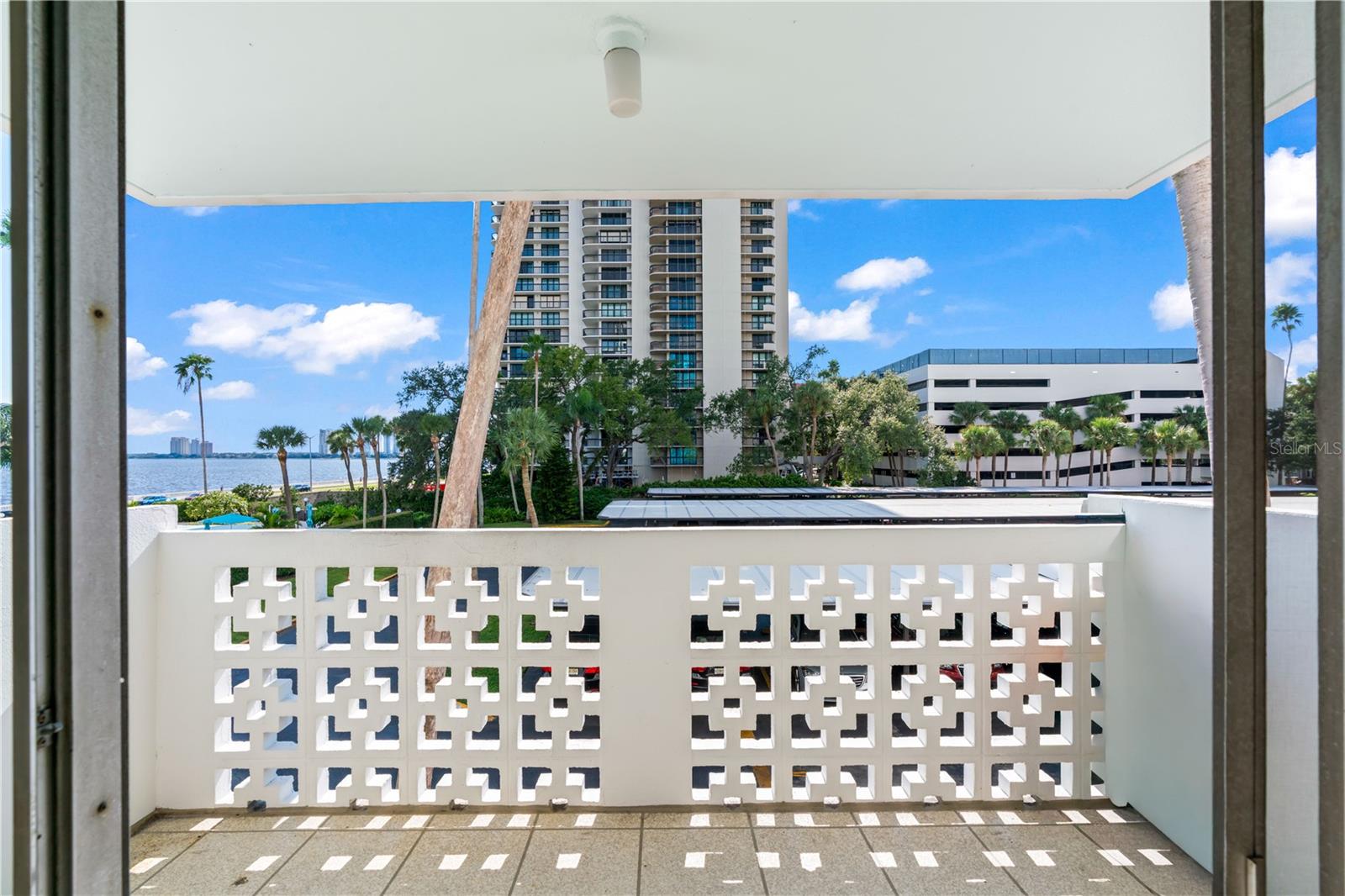 2401 BAYSHORE BLVD #212