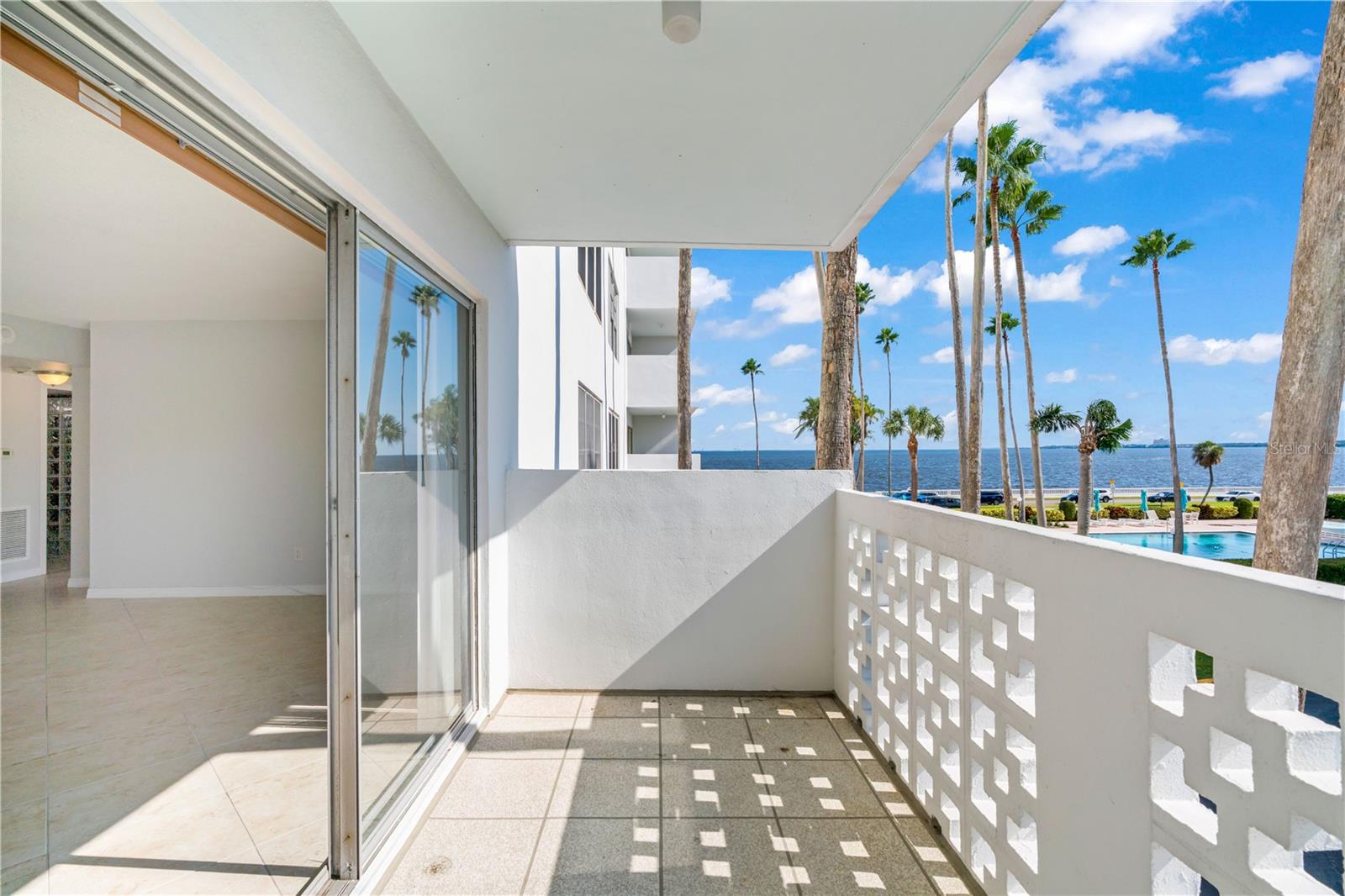 2401 BAYSHORE BLVD #212