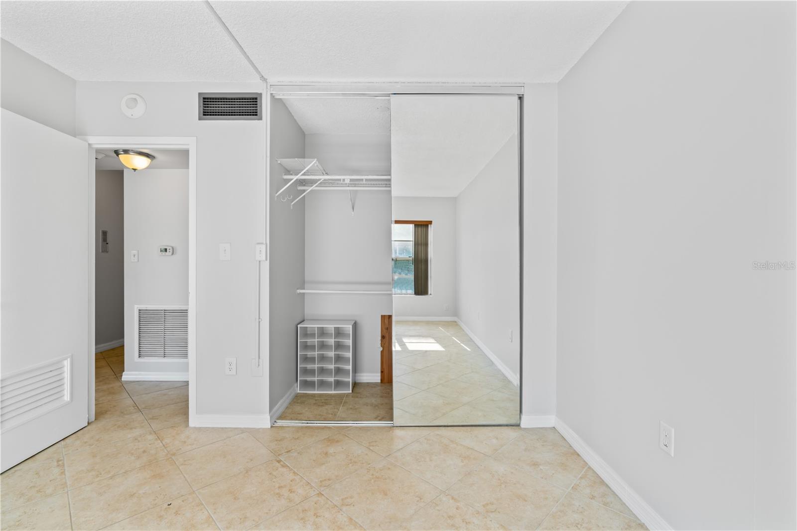 2401 BAYSHORE BLVD #212