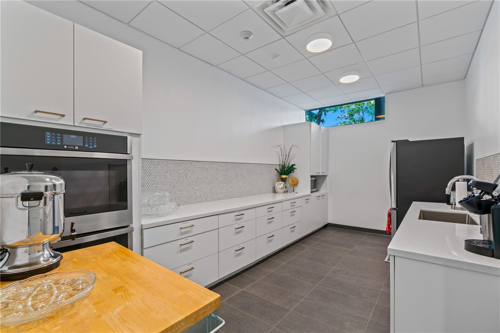 2401 BAYSHORE BLVD #212