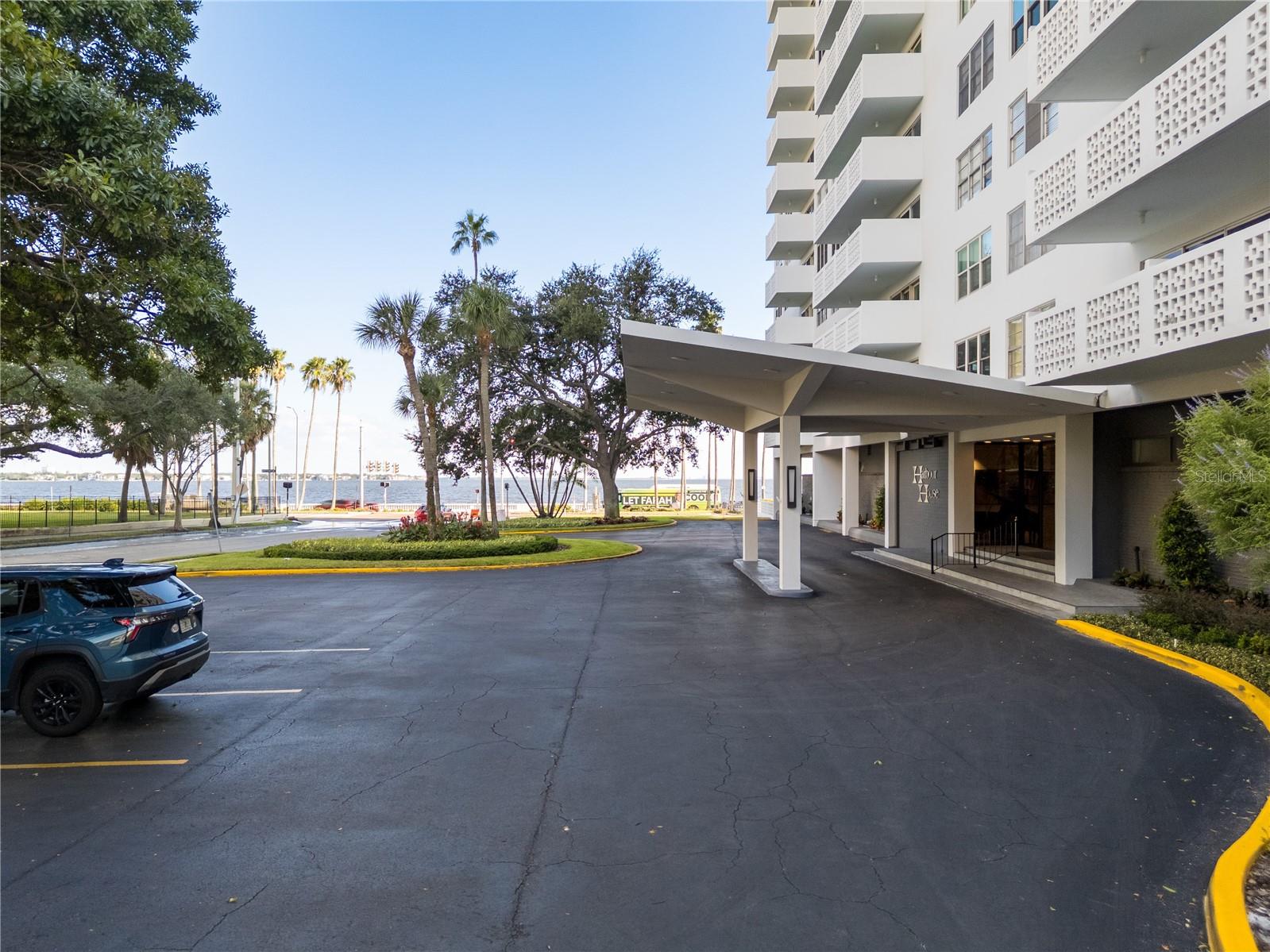 2401 BAYSHORE BLVD #212