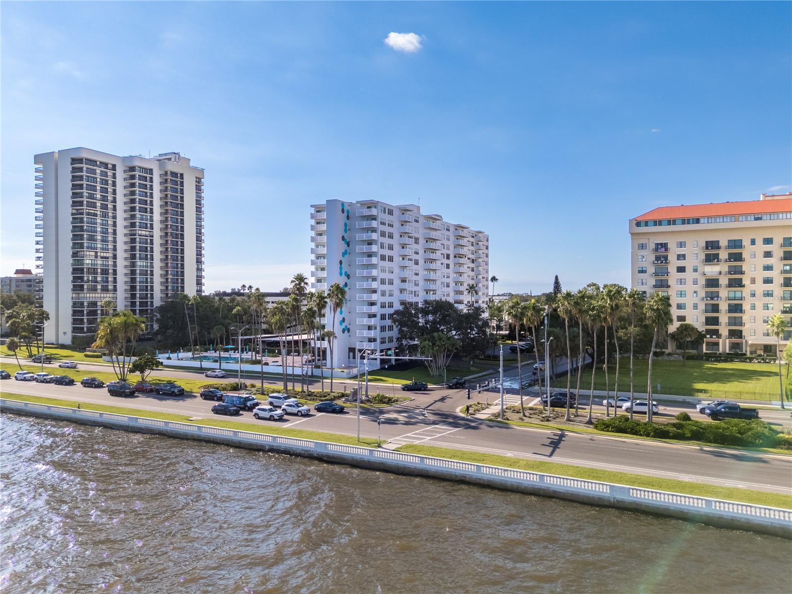 2401 BAYSHORE BLVD #212