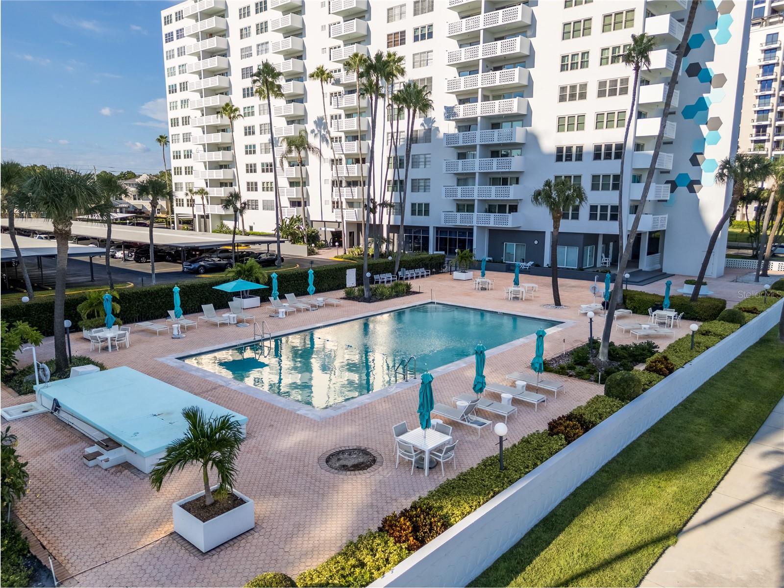 2401 BAYSHORE BLVD #212