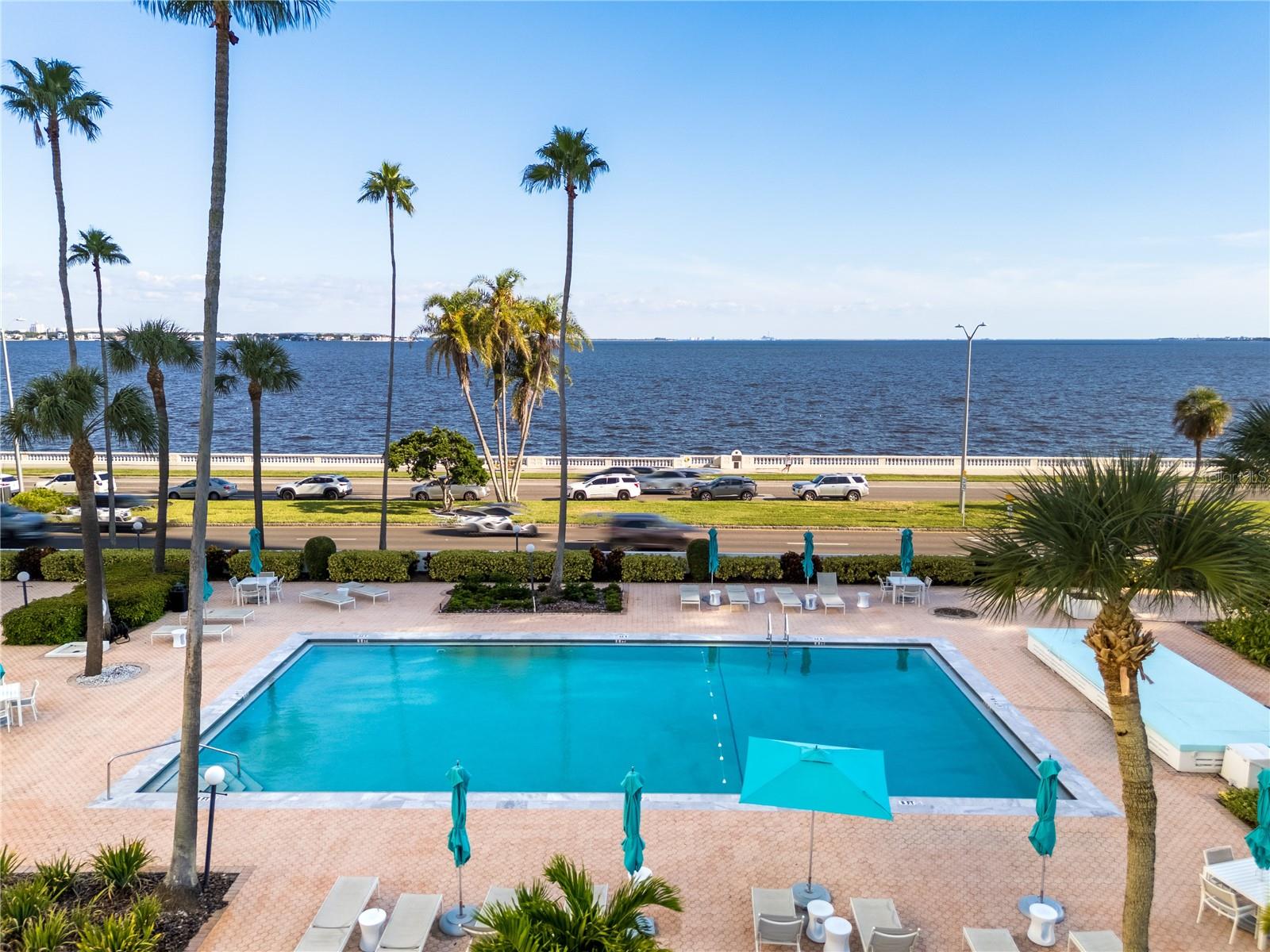 2401 BAYSHORE BLVD #212