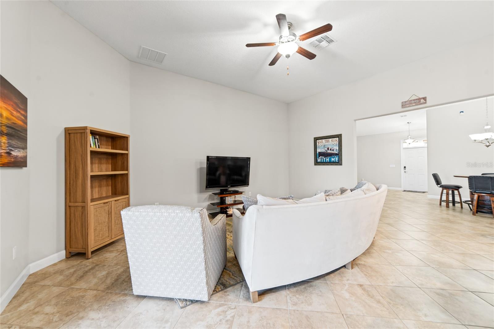 9912 SMARTY JONES DR