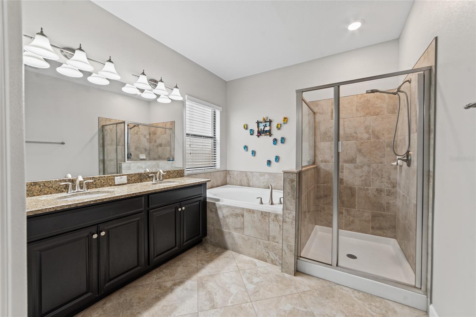 9912 SMARTY JONES DR