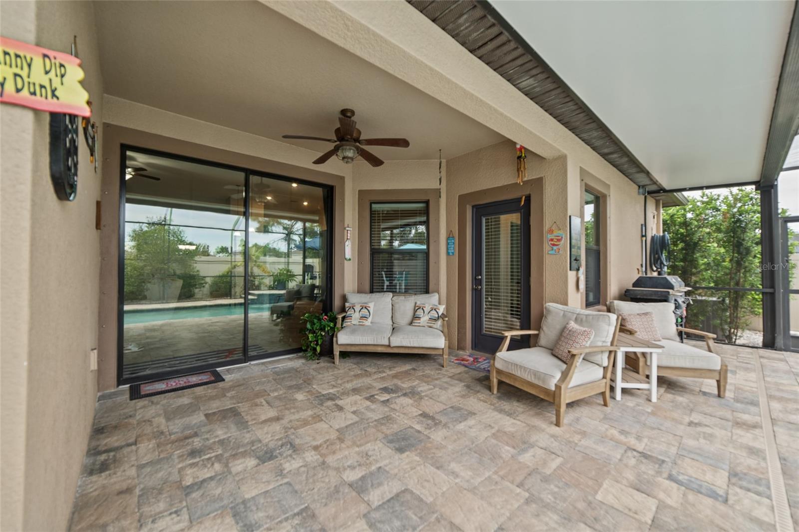 9912 SMARTY JONES DR