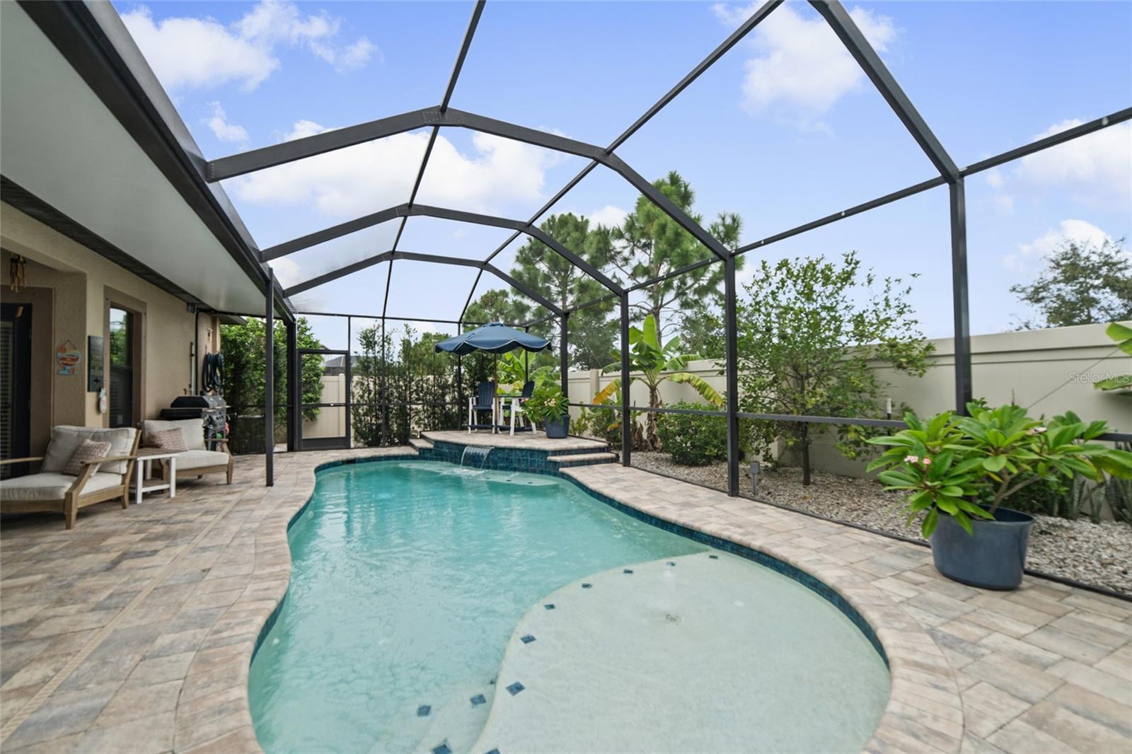 9912 SMARTY JONES DR