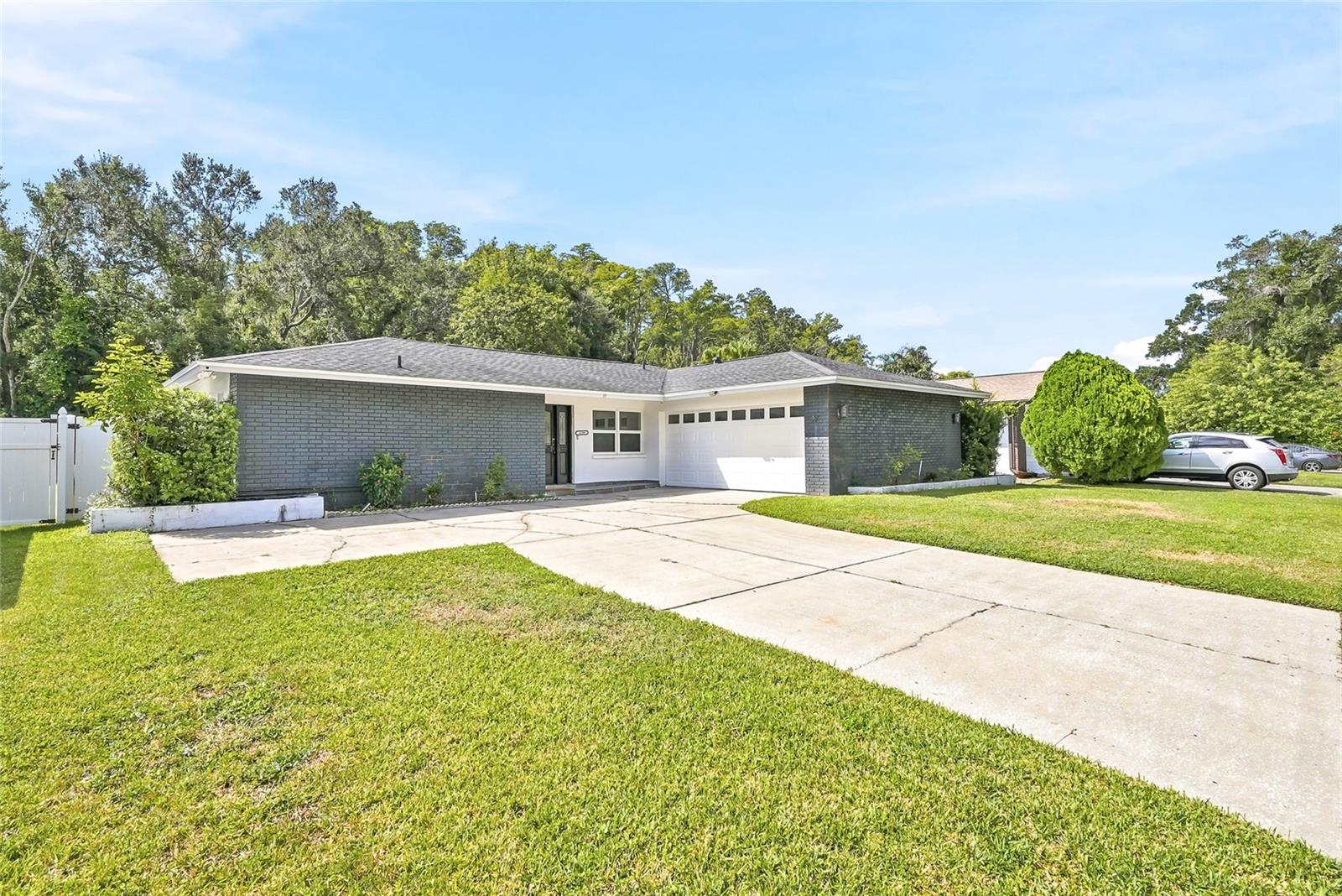 4206 WINDTREE DR