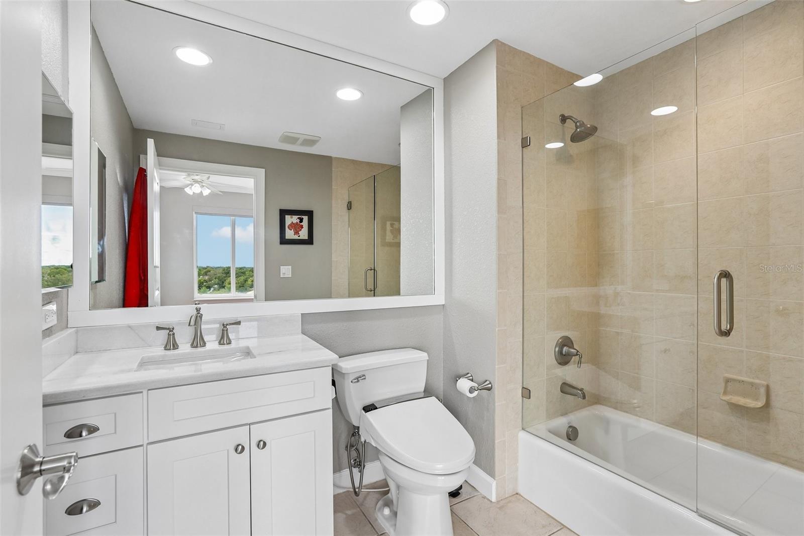 5823 BOWEN DANIEL DR #601