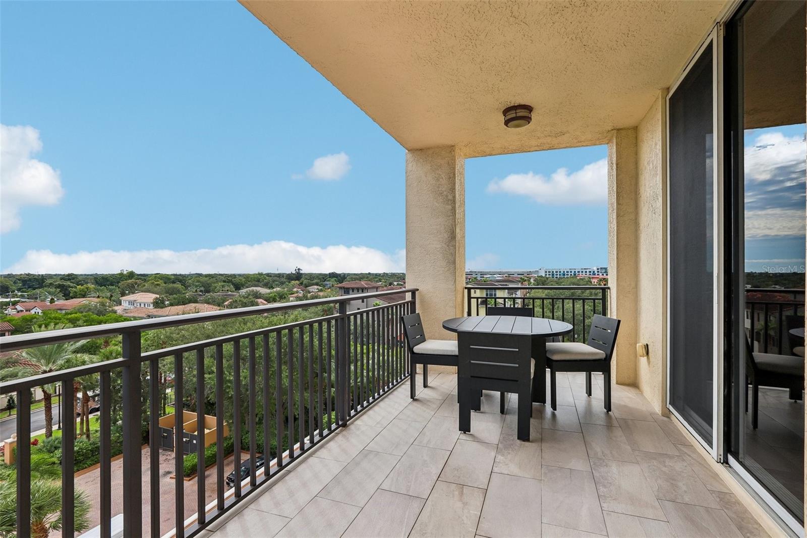 5823 BOWEN DANIEL DR #601