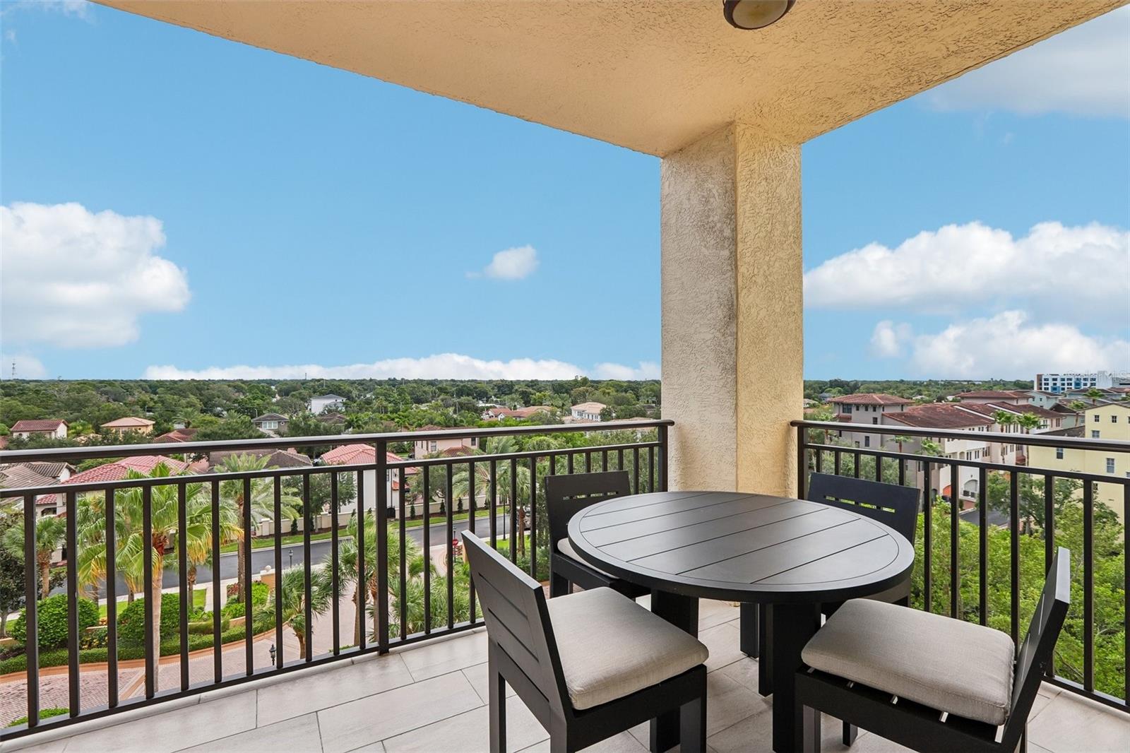 5823 BOWEN DANIEL DR #601