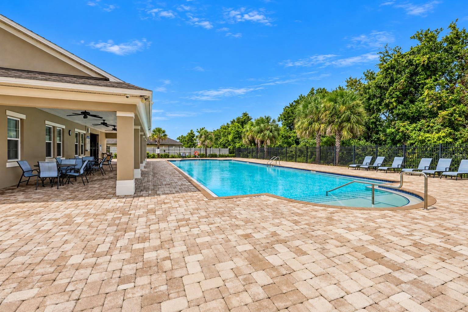 12511 BALLENTRAE FOREST DR