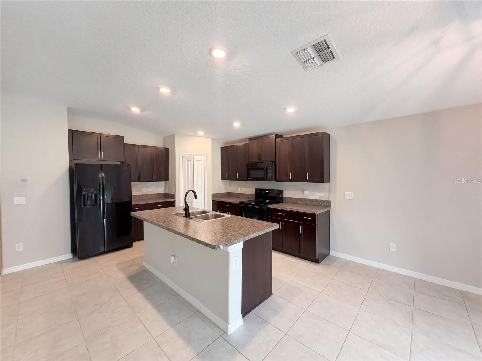 39938 HARMON GROVE CT