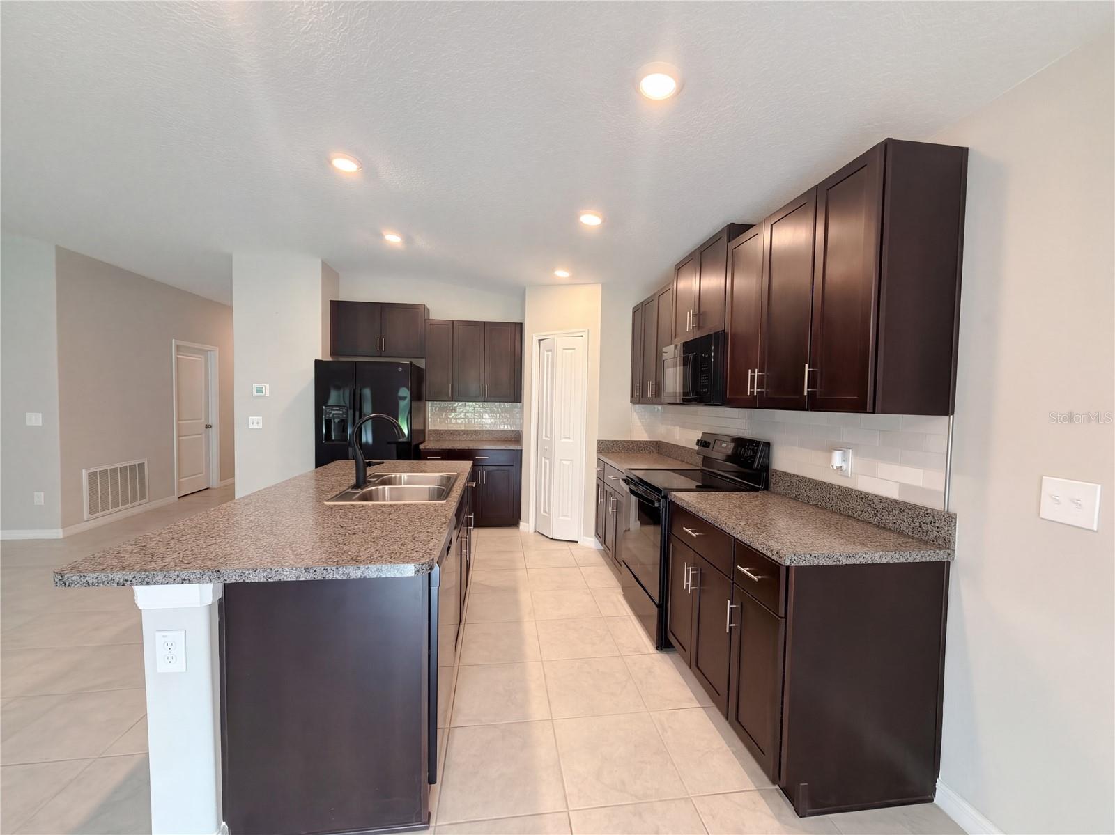 39938 HARMON GROVE CT