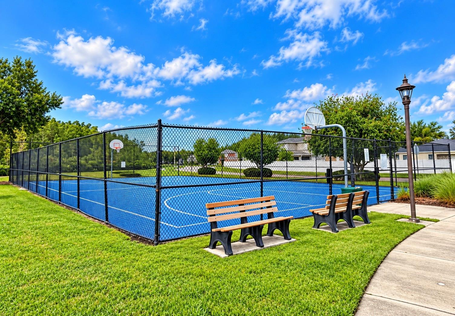 3748 ROUND TABLE CT