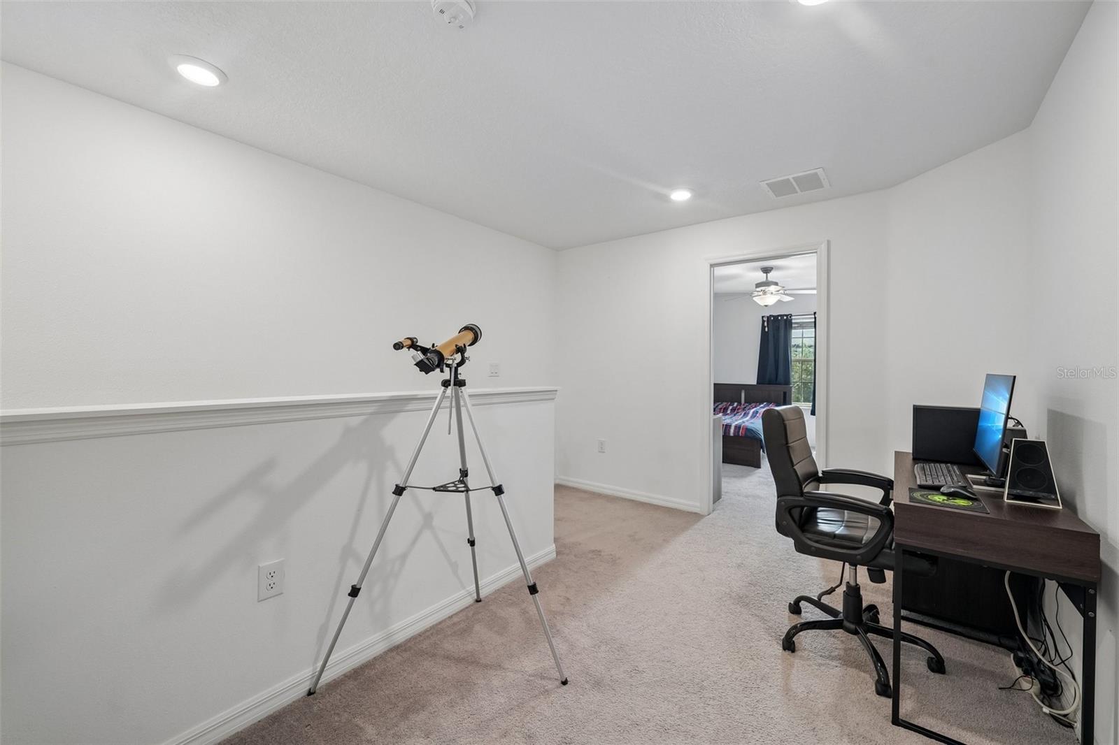 5111 FORUM BLVD