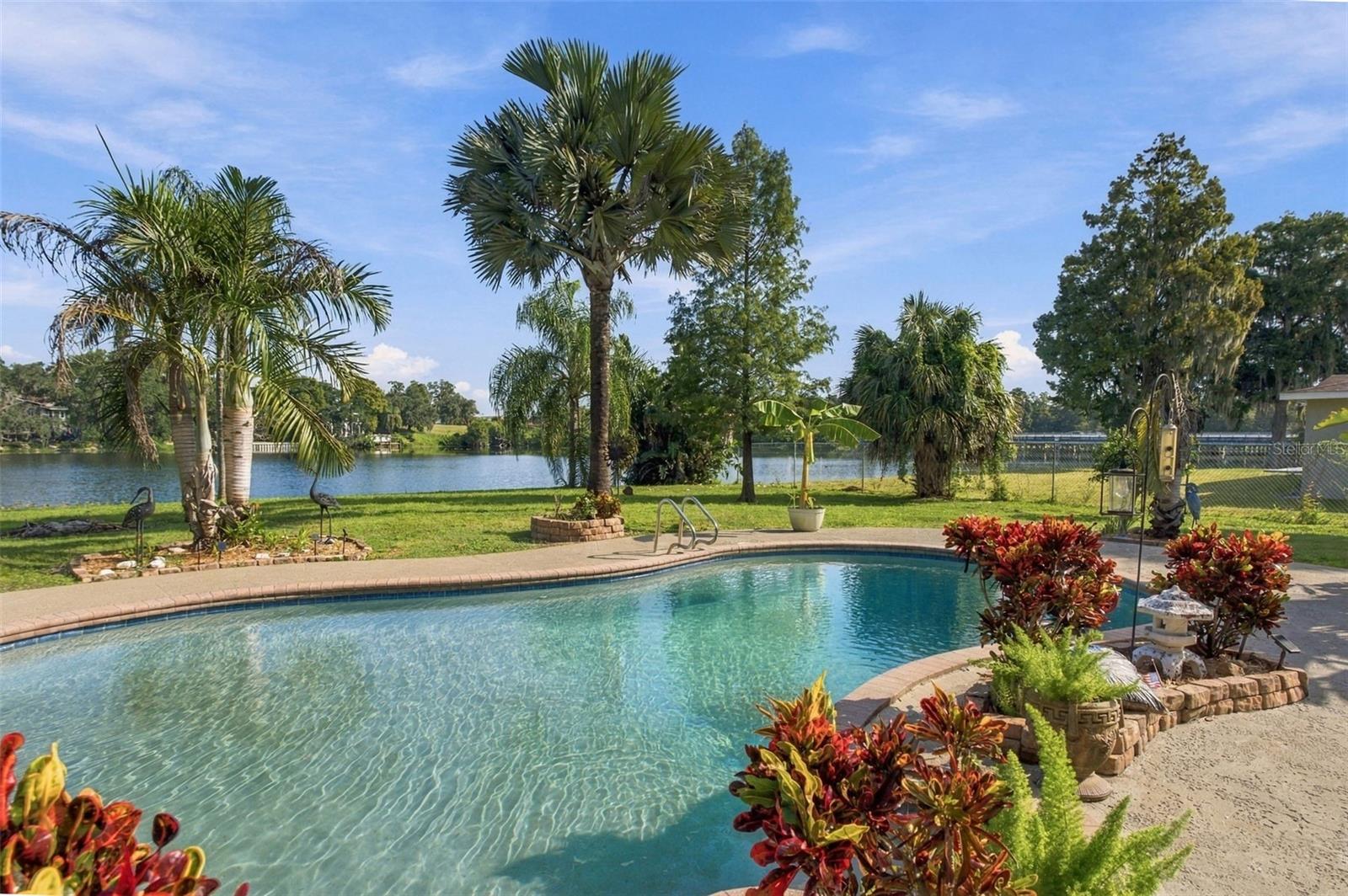 8022 TIERRA VERDE DR