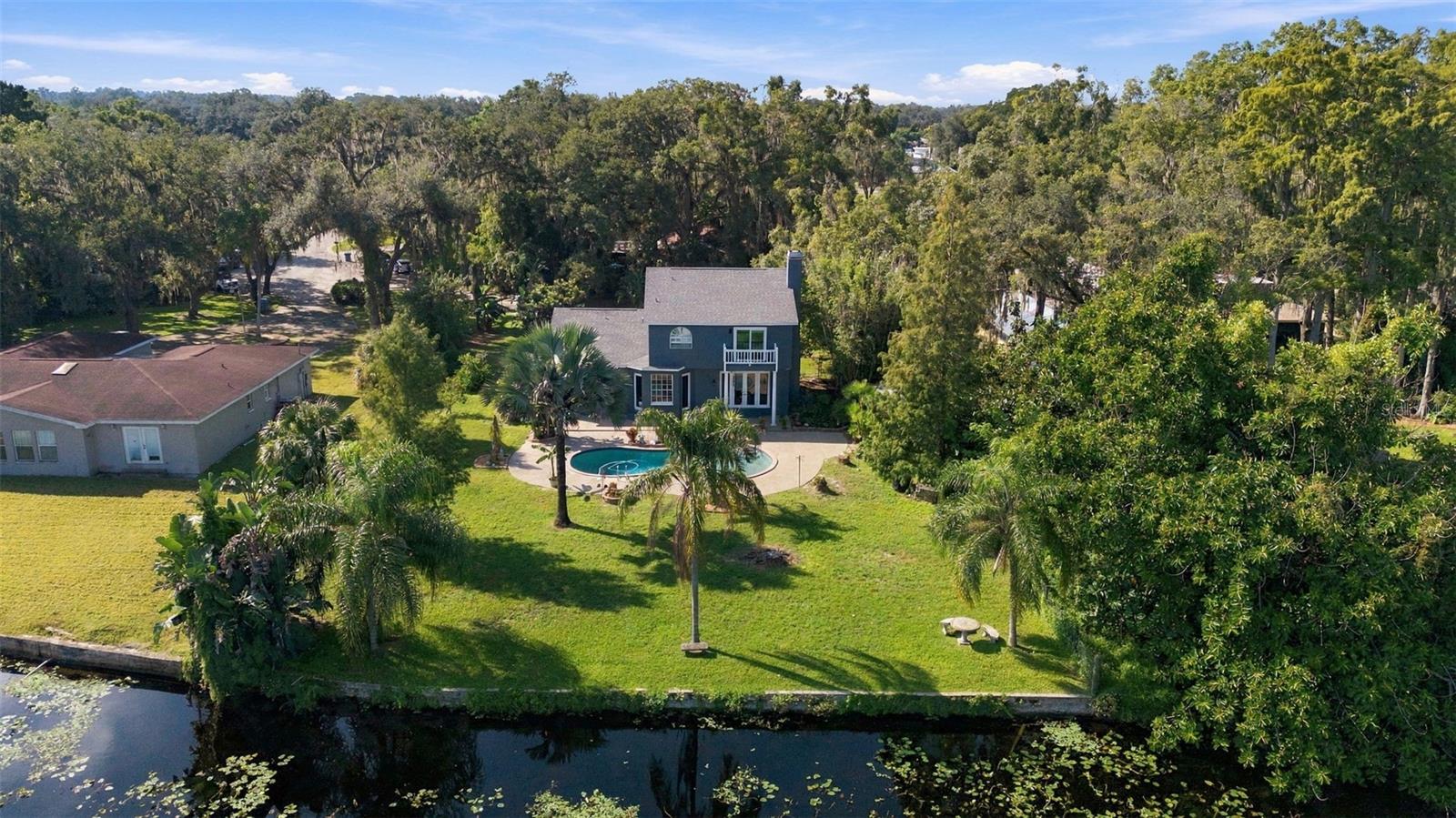 8022 TIERRA VERDE DR