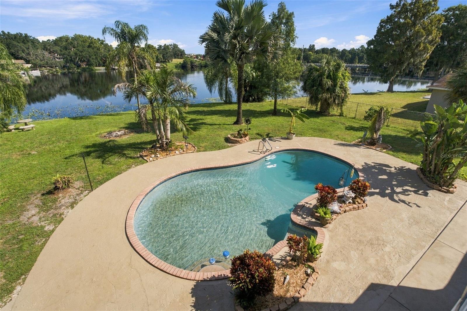 8022 TIERRA VERDE DR