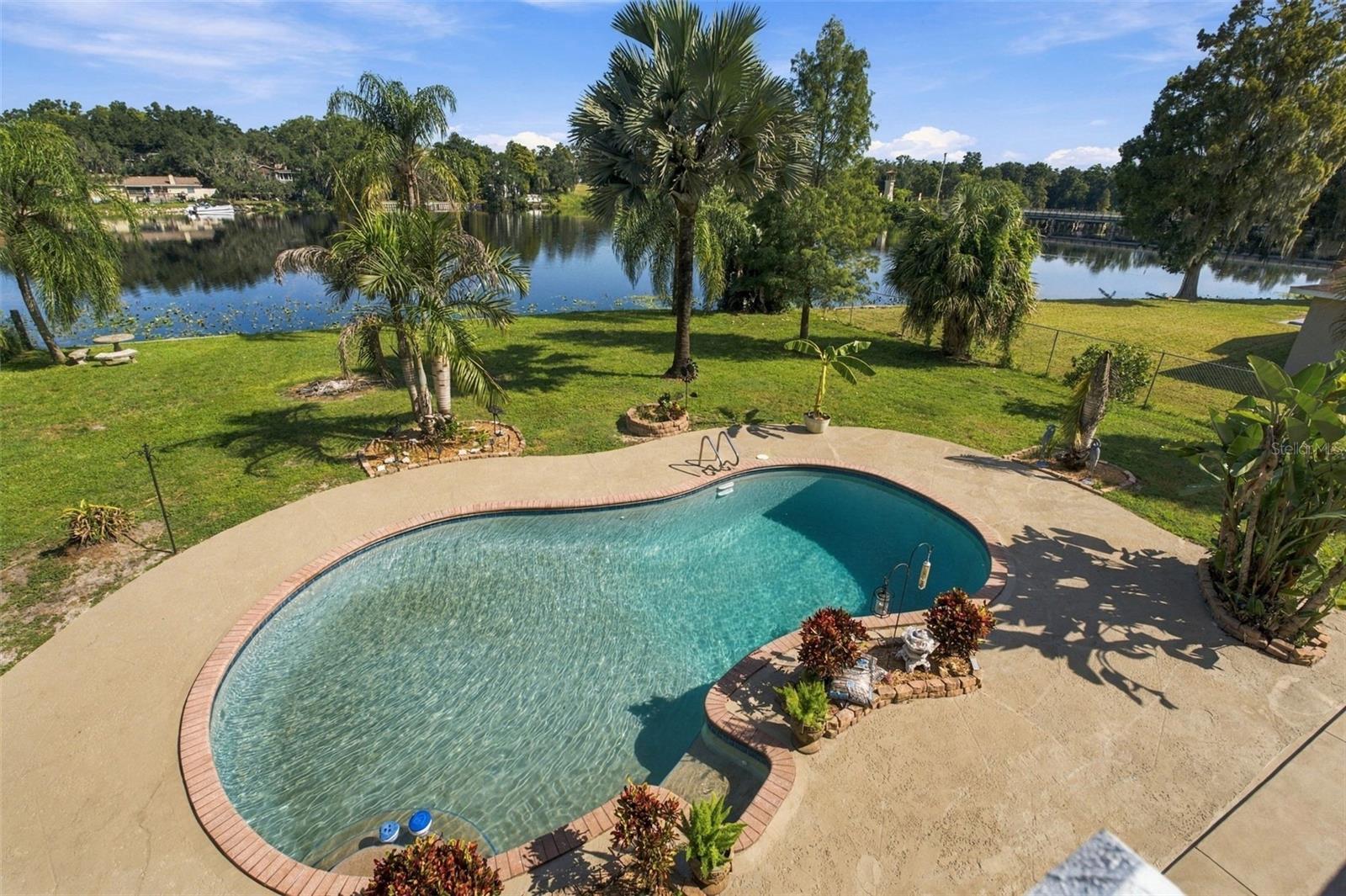 8022 TIERRA VERDE DR