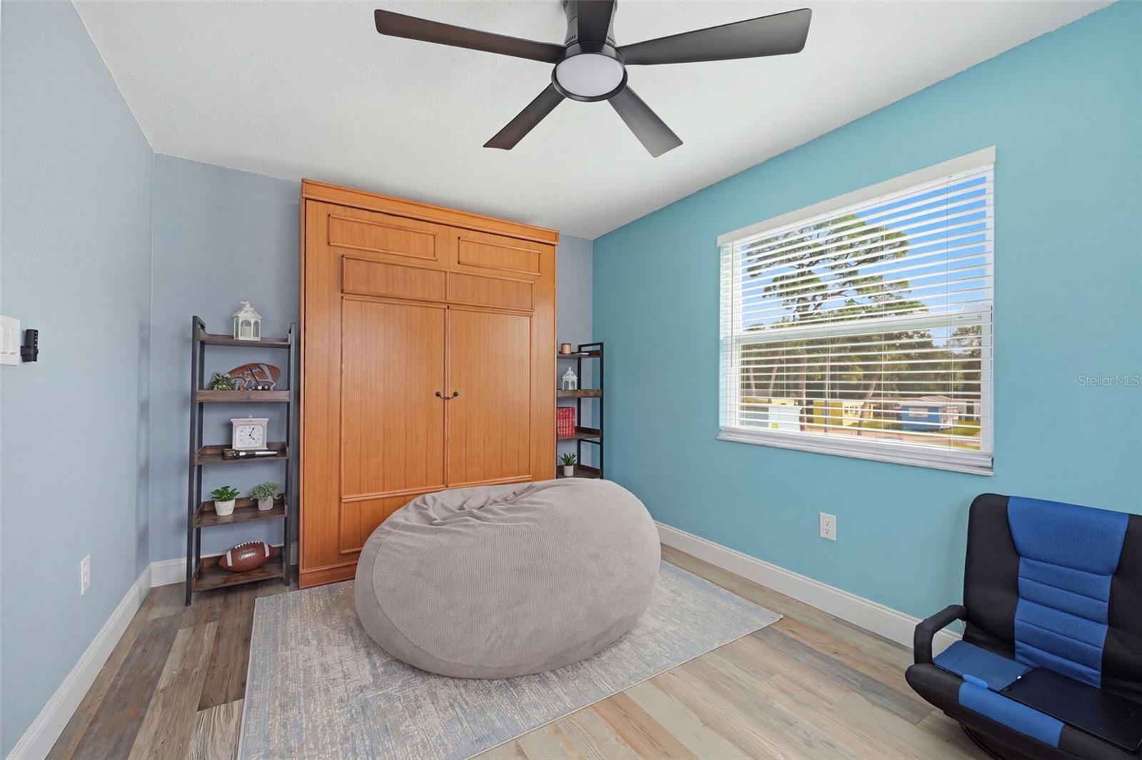 14523 BARLOW LN