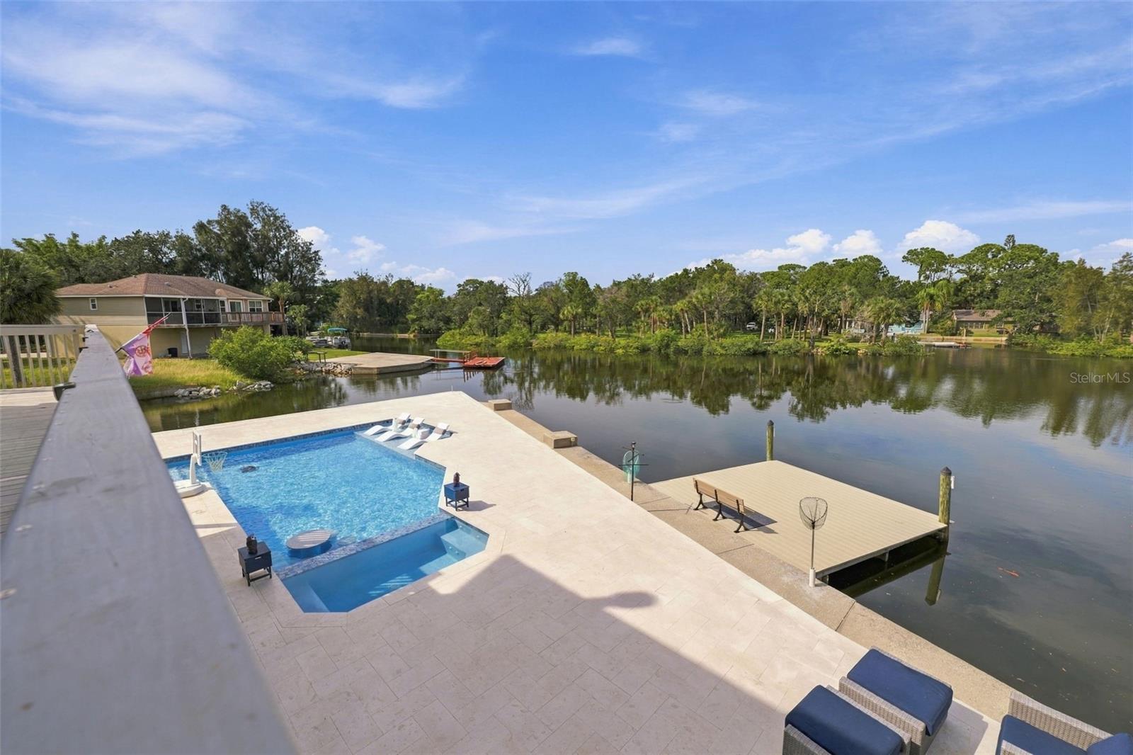 14523 BARLOW LN