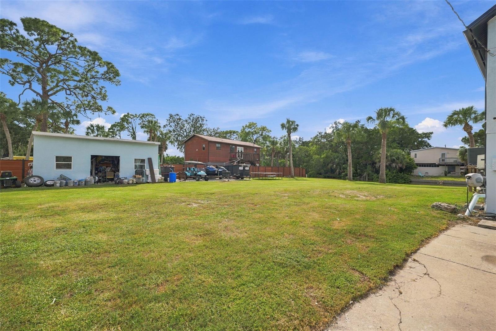 14523 BARLOW LN
