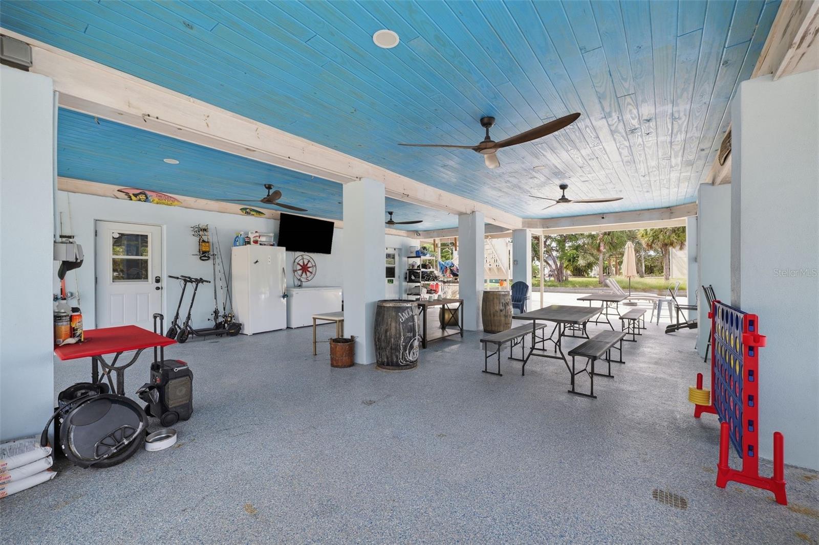 14523 BARLOW LN