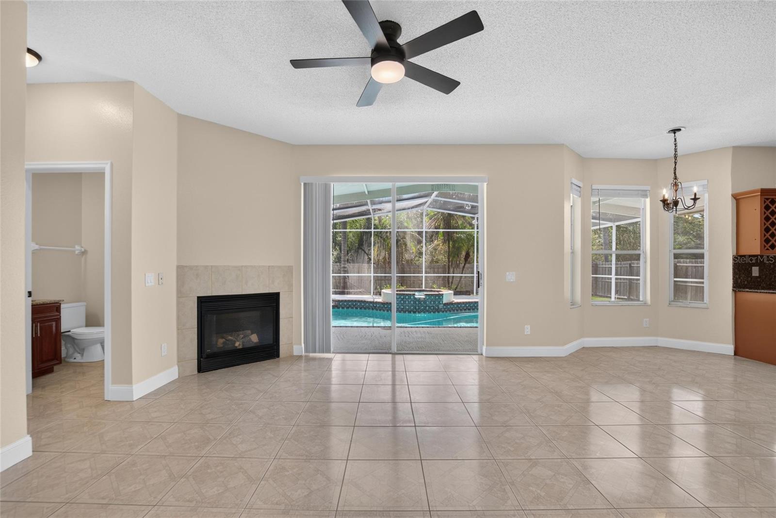 9110 ROCKROSE DR