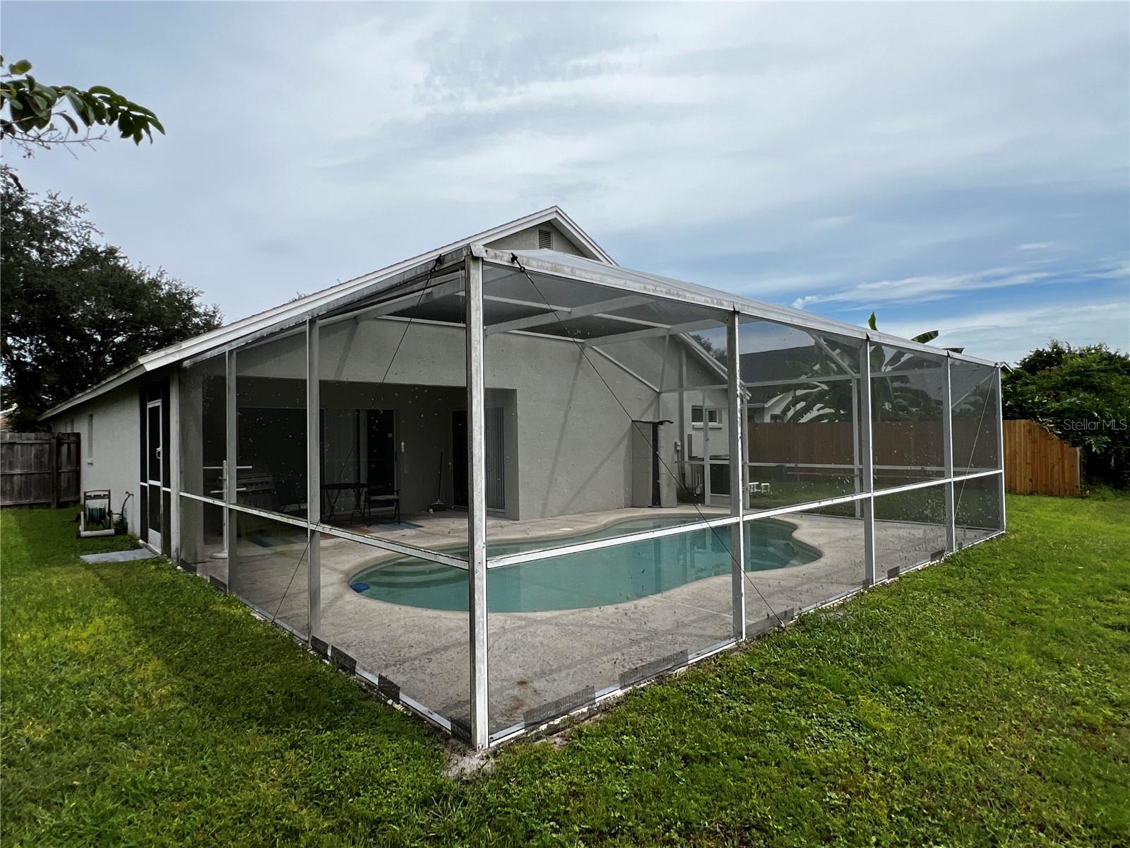 27606 SKY LAKE CIR