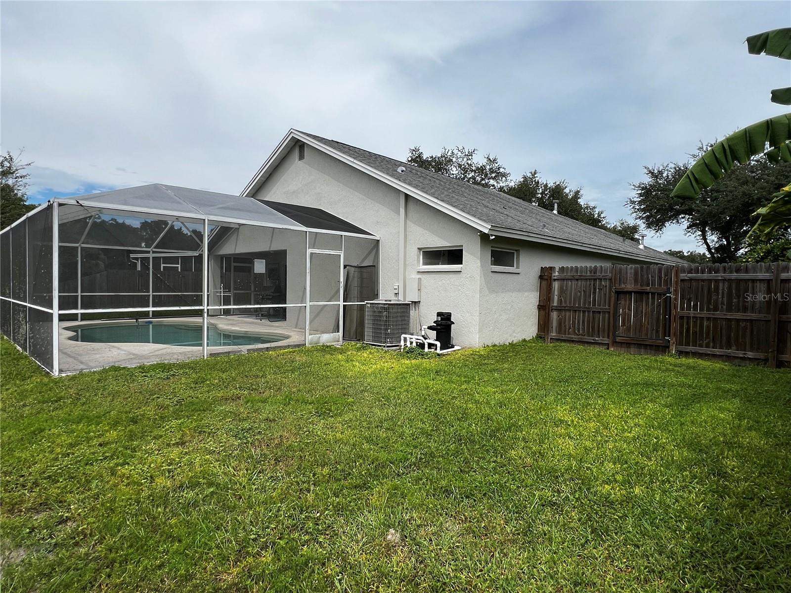 27606 SKY LAKE CIR